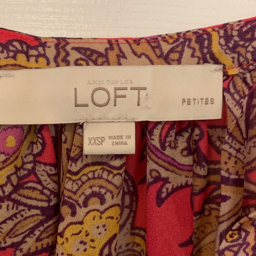 ✨Ann Taylor - Loft Blouse